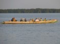 /album/photogallery/birders-setting-out-for-the-creeks-tendaba-jpg/